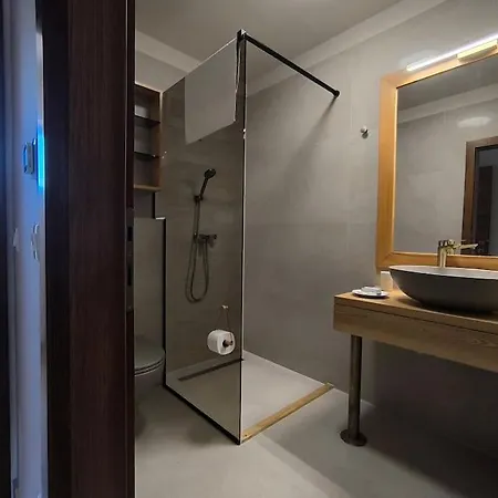 Appartamento Luxurious Penthouse With A Swimming Pool Near Slanica Id 114 *