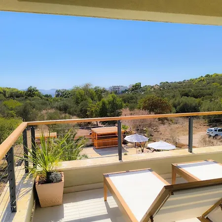 Luxurious Penthouse With A Swimming Pool Near Slanica Id 114 Apartment Murter