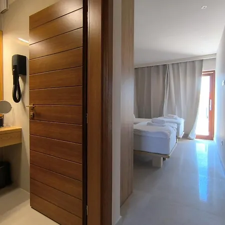 Luxurious Penthouse With A Swimming Pool Near Slanica Id 114 Murter