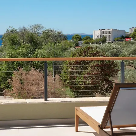 Luxurious Penthouse With A Swimming Pool Near Slanica Id 114 *