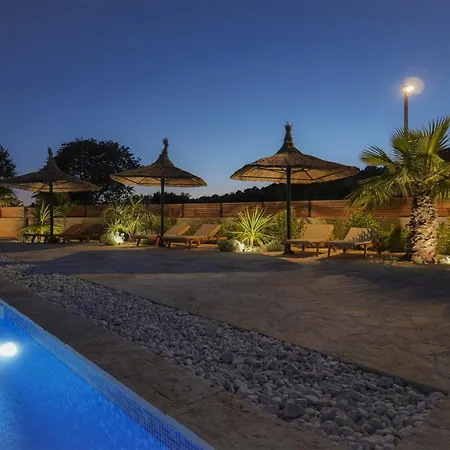Apartment Exceptional Penthouse With Swimming Pool- Location Murter