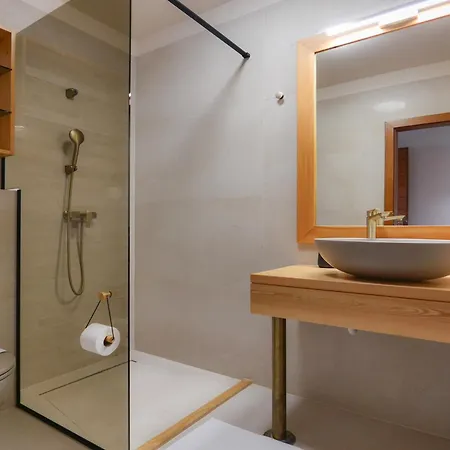Exceptional Penthouse With Swimming Pool- Location Apartment Murter