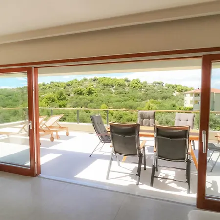 Exceptional Penthouse With Swimming Pool- Location