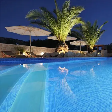 Apartament Exceptional Penthouse With Swimming Pool- Location