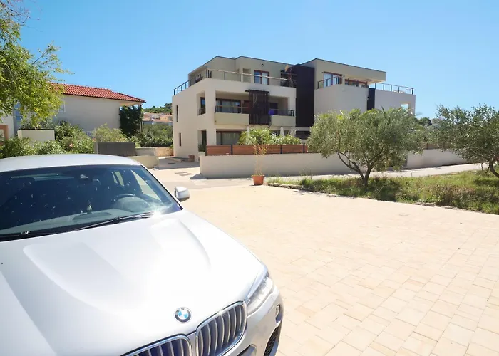 Exceptional Penthouse With Magic Seaview - Location