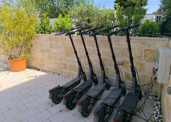 Exceptional Penthouse With Magic Seaview - Location *