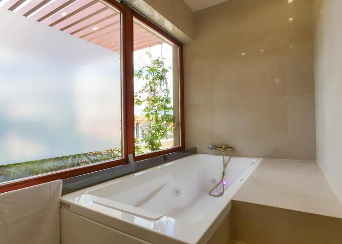 Exceptional Penthouse With Magic Seaview - Location דירה מורטר